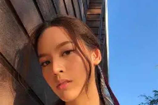45岁黄宗泽恋情曝光对方身份疑为24岁TVB咪神身材好到流鼻血